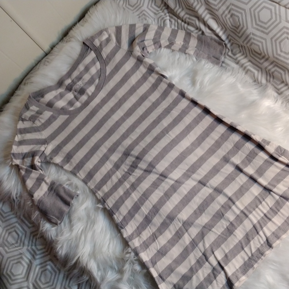 Patagonia t shirt type dress gray/white stripe.                   Sz S